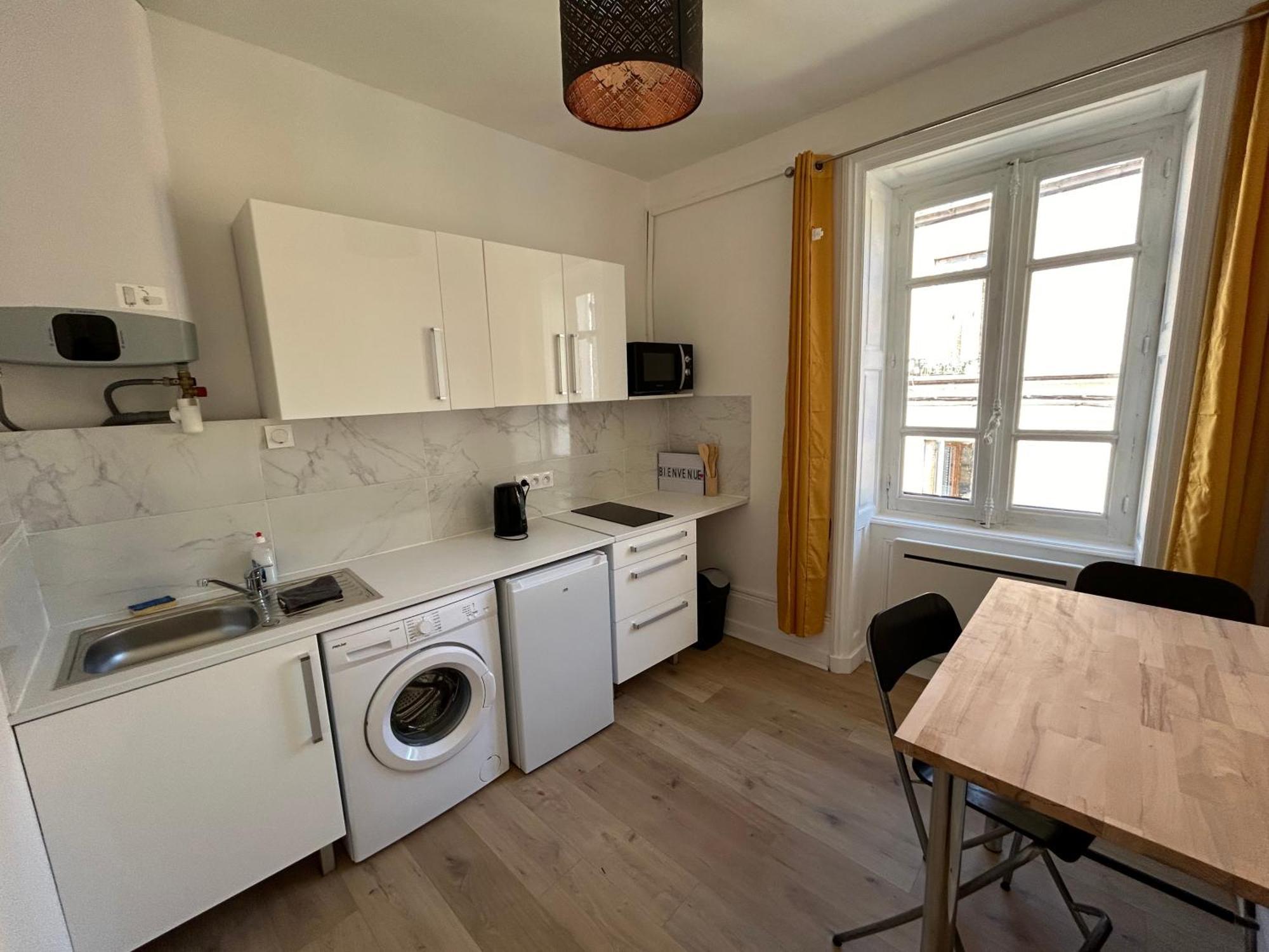 Cosy Charme Ancien Apartment